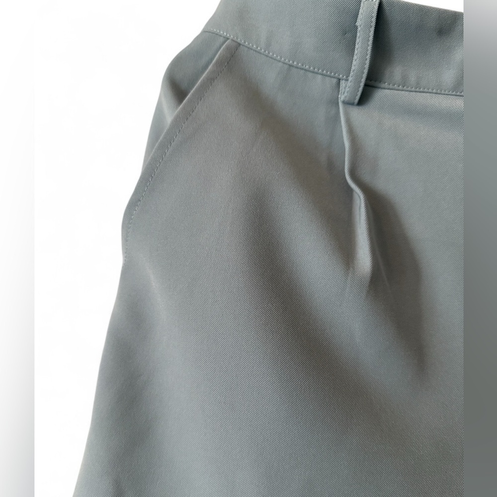 SOLD - 7 For All Mankind | High-Waisted Pleated Shorts | Blue | Size 8 | BNWT - Picture 5 of 6